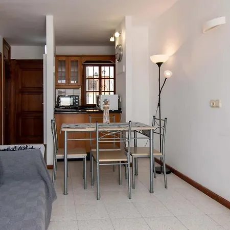 Terrace View Apartment *